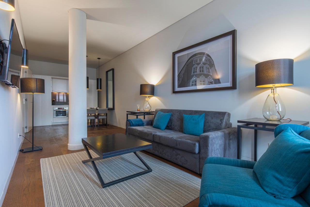 Apartment 8 Building 420 *