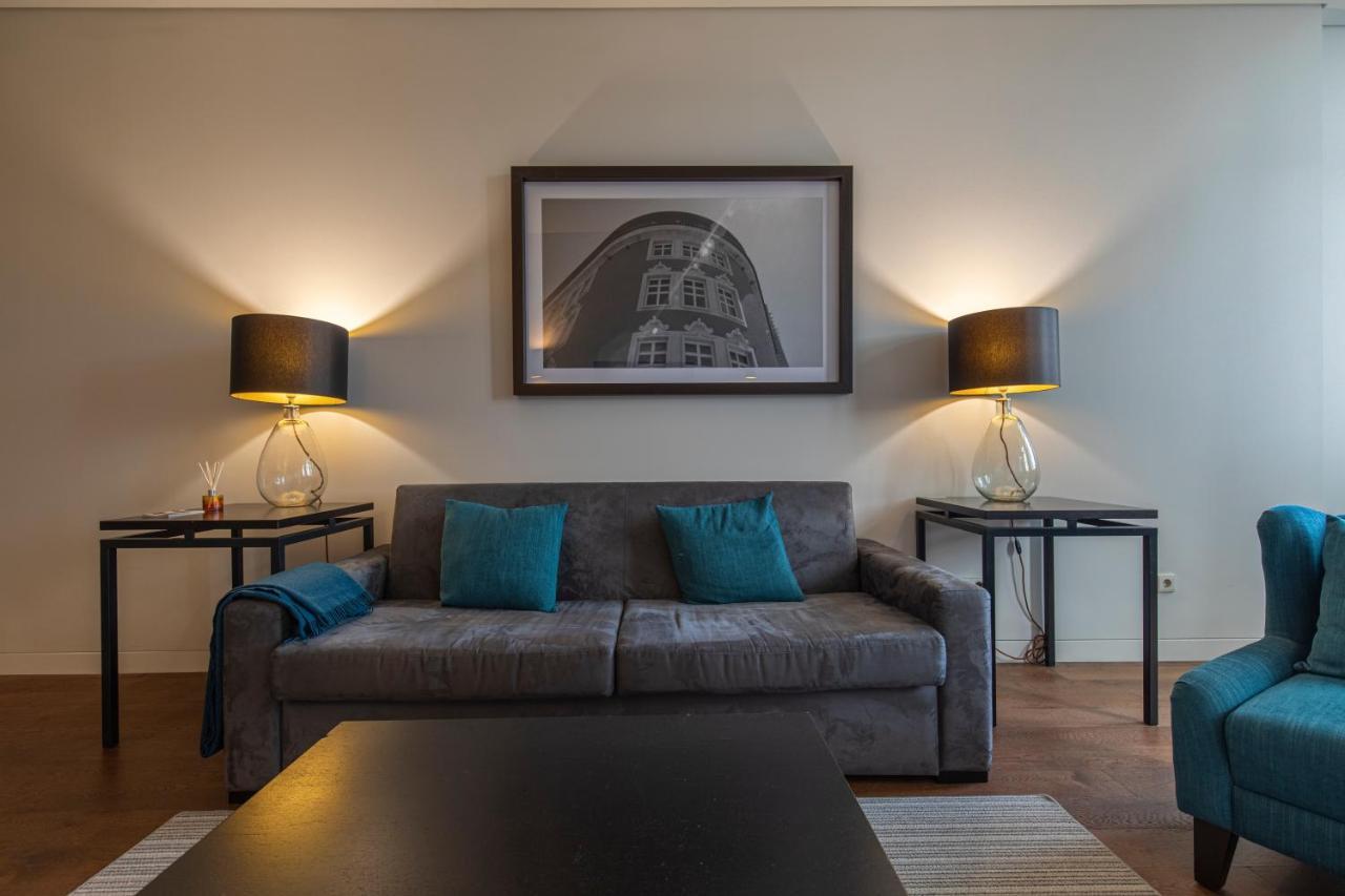 8 Building 420 Apartment