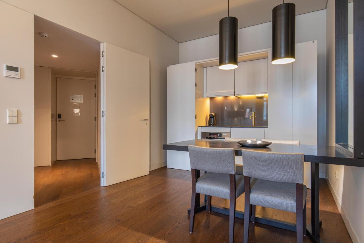 Apartment 8 Building 420 *