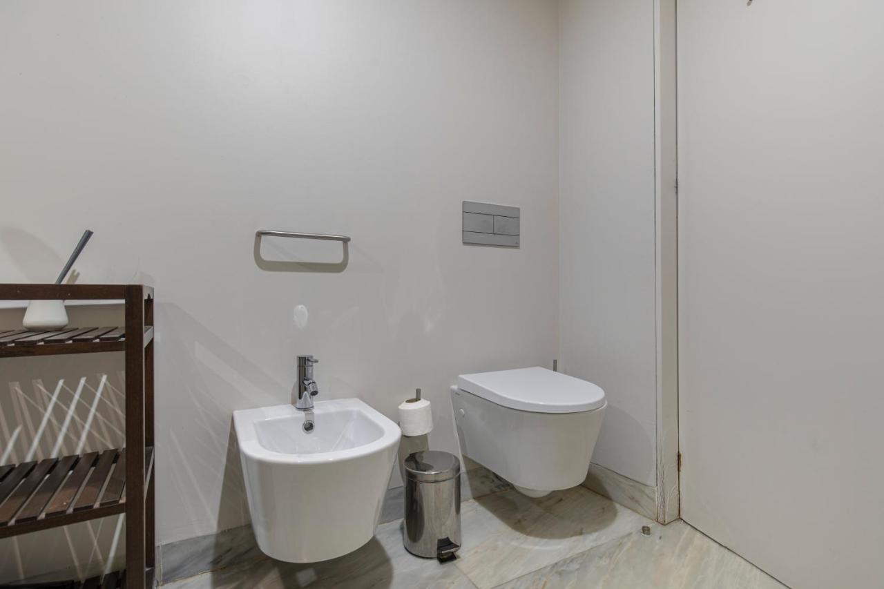8 Building 420 Apartment
